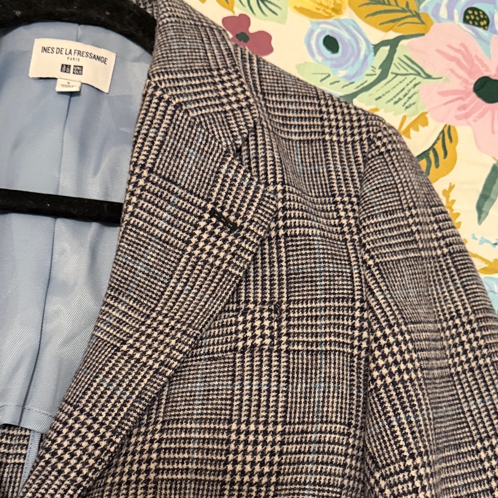 Uniqlo Ines de la Fressange Plaid Tailored Blazer in Black & Light Blue - Picture 3 of 4